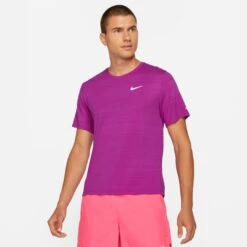 Nike Men's DRI-FIT Miler Short Sleeve (584 - Red Plum/Reflective Silver)