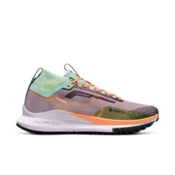 Nike Women's React Pegasus Trail 4 GORE-TEX (500 - Purple Smoke/Peach Cream/Enamel Green)