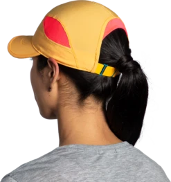 BROOKS Chaser Hat (813 - Sun Glow/Hyper Pink/Run Happy) -Cheap Brooks Store B9B705F9 0652 47D4 BCFE AEEBA3960759