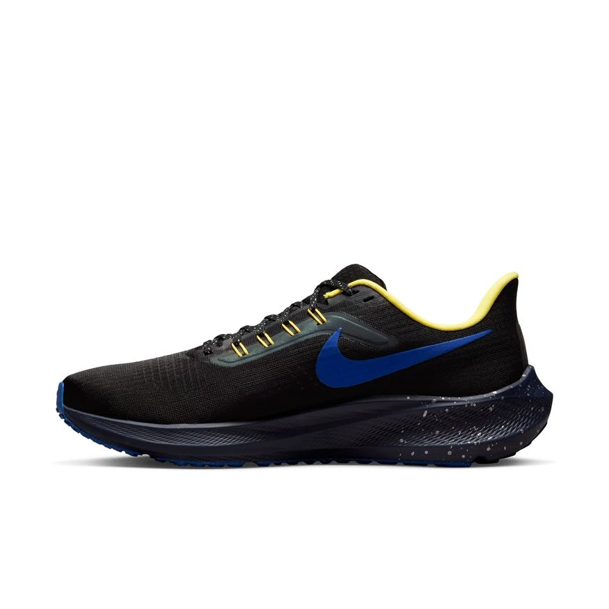 Nike Men's Air Zoom Pegasus 39 (001 - Black/Hyper Royal/Thunder Blue) 2 Nike Men's Air Zoom Pegasus 39 (001 - Black/Hyper Royal/Thunder Blue) - Image 2