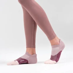 Feetures Elite Max Cushion No Show Tab (Lilac Mauve) -Cheap Brooks Store EC50538 3 900x 237a1db3 9d1e 486c 92cc 87776d46ff9b